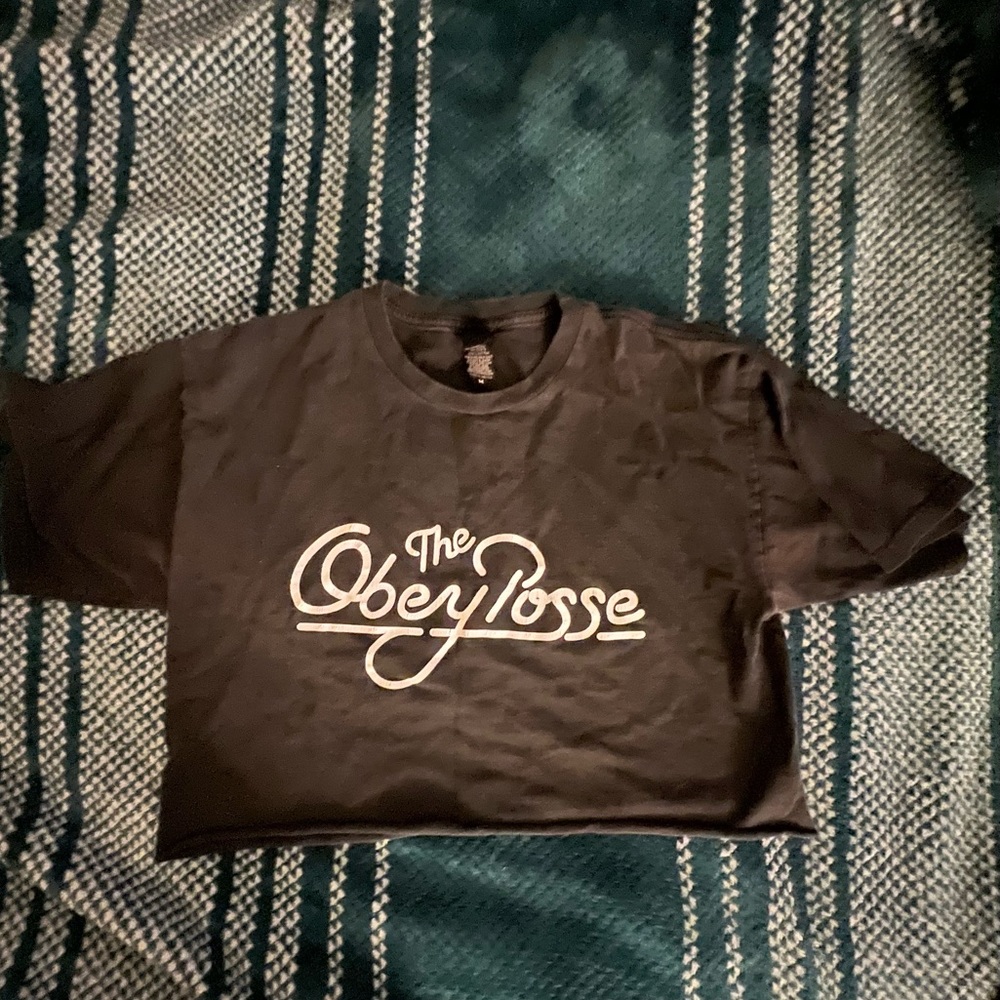 Cropped Black Obey Tshirt